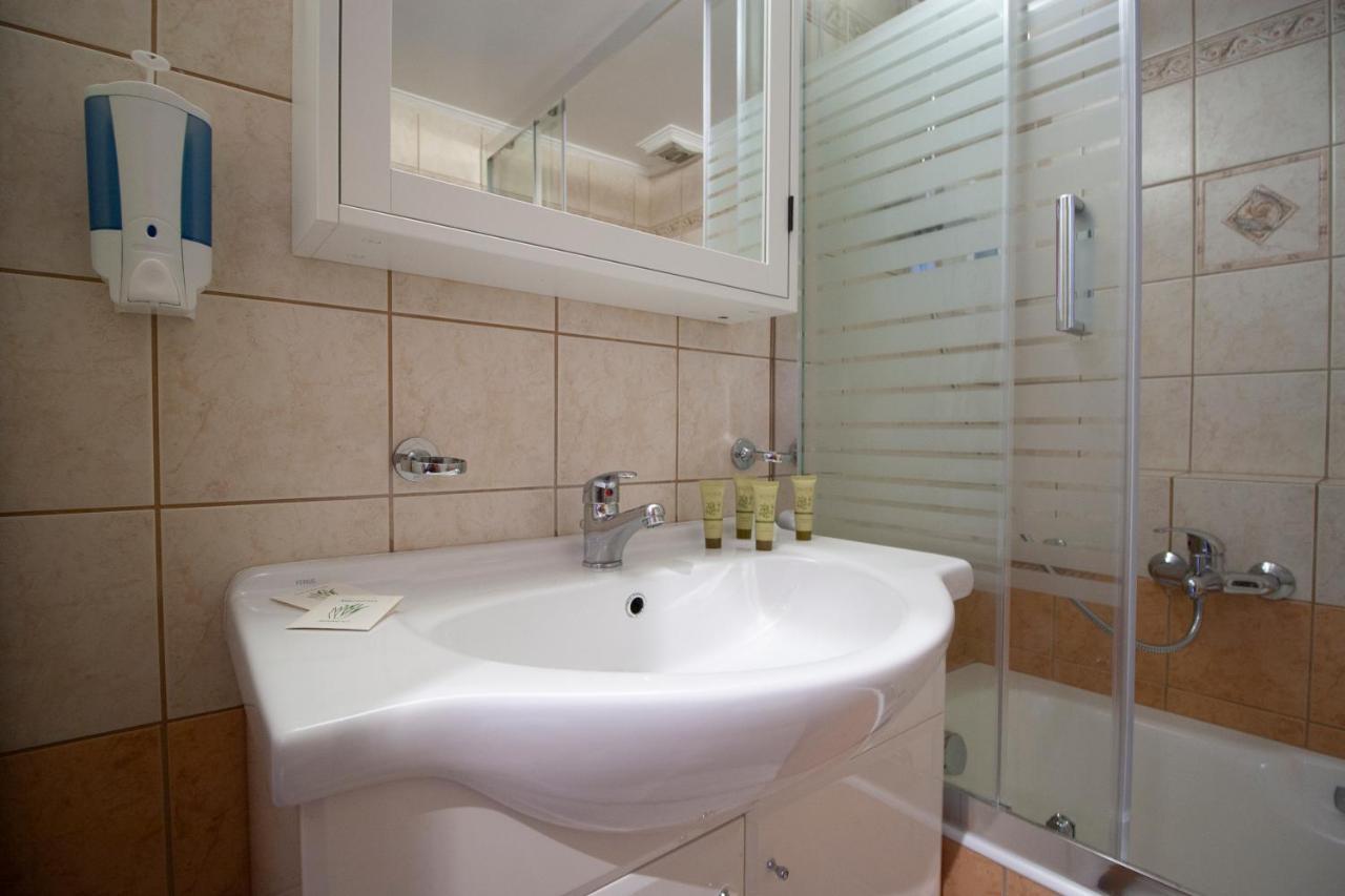 Cozy & Relaxing Apartments-Agia Paraskevi Athén Kültér fotó