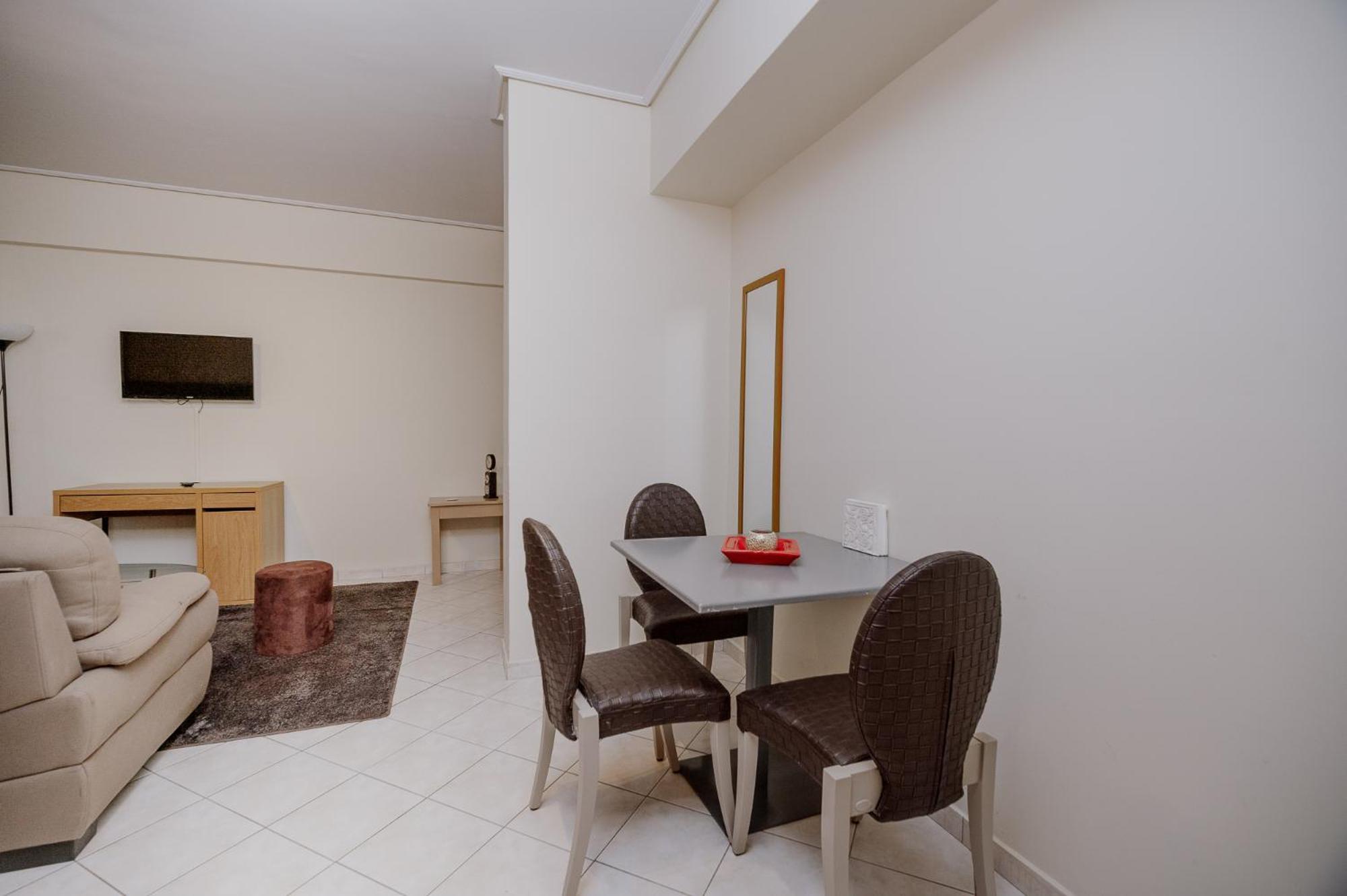 Cozy & Relaxing Apartments-Agia Paraskevi Athén Kültér fotó